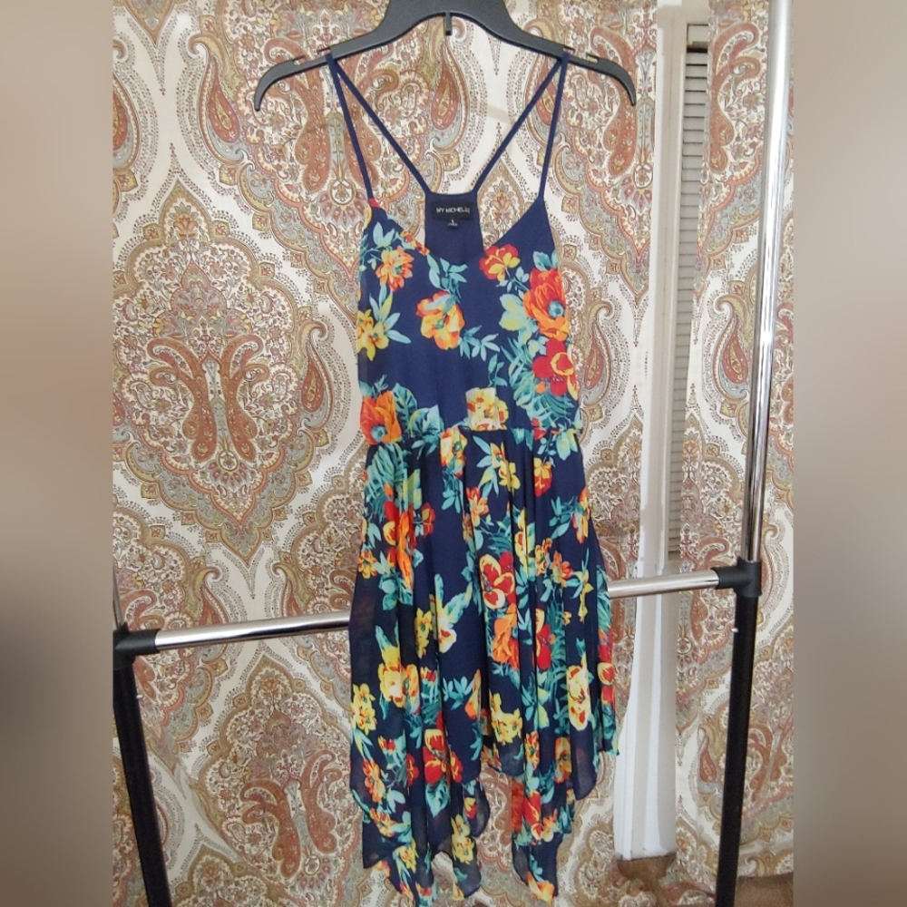 Floral summer dress. - Picture 5 of 16